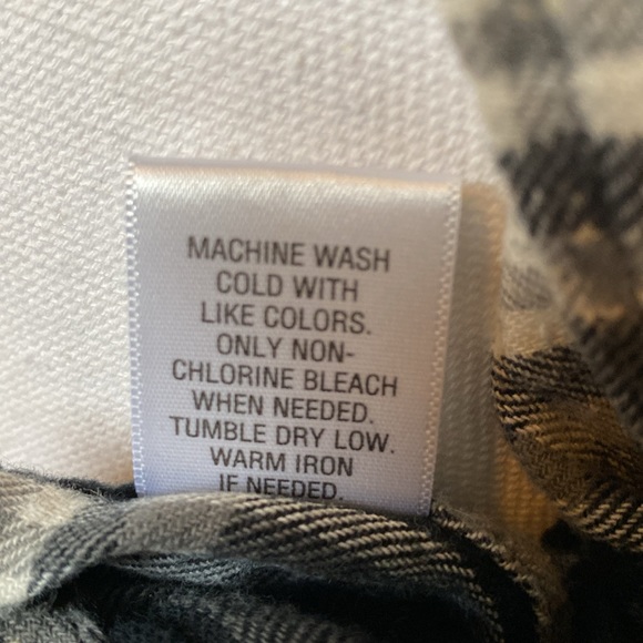 Tyler Childers flannel - Picture 6 of 7